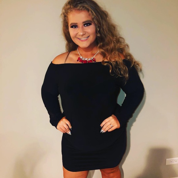 Profile Picture of Catherine Flesher (@cat_flesher) on Poshmark