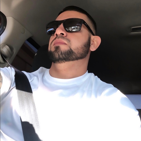 Profile Picture of Mark Gomez (@markgomez1188) on Poshmark