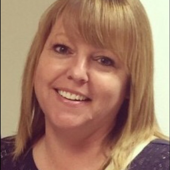 Profile Picture of Angela Nepereny (@angnep) on Poshmark