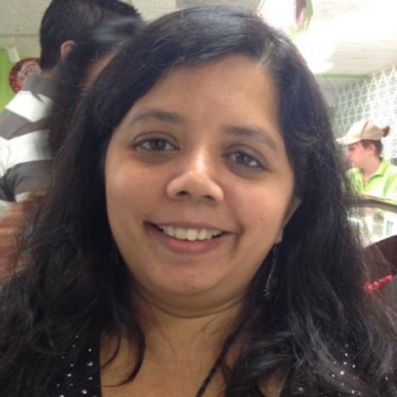 Profile Picture of Rashmi Mishra (@rashmimishra376) on Poshmark
