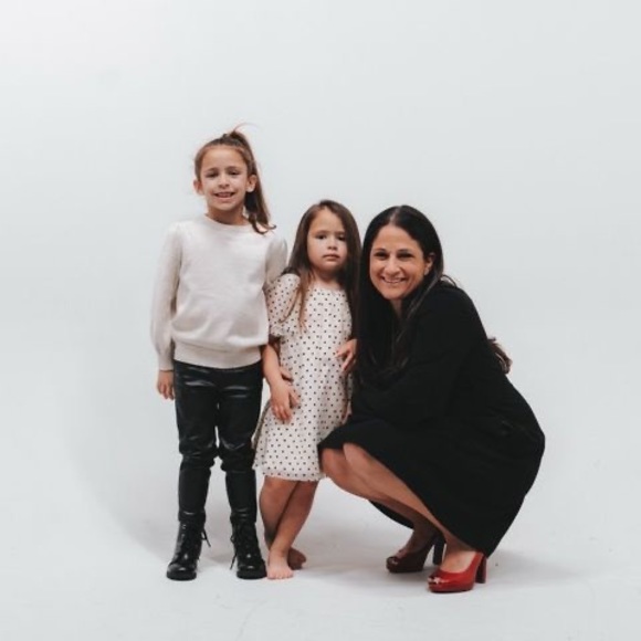 Natalie Honnen - Poshmark Profile Picture of Natalie Honnen (@nataliehonnen) on Poshmark