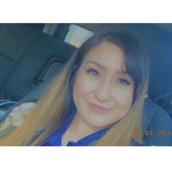 Profile Picture of Tonya starr Iruegas (@xostarr01) on Poshmark