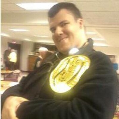 Profile Picture of Nathan Elmore (@ChessPresident) on Twitter