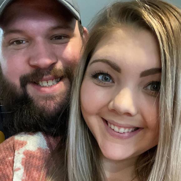 Profile Picture of Alaina Pinnon (@lainakath) on Poshmark