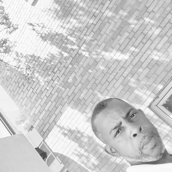 Profile Picture of Tony Broyles (@broylestony78) on Poshmark