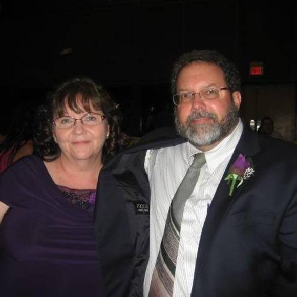 Profile Picture of Robin Teters (@robin_teters) on Poshmark