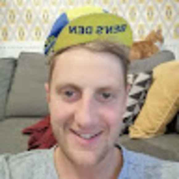 Profile Picture of Ben Watson (@boxingbluerat) on Poshmark