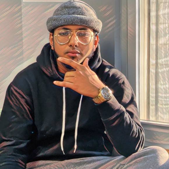 Profile Picture of Delancey Makavelly (@delancey_xox) on Poshmark