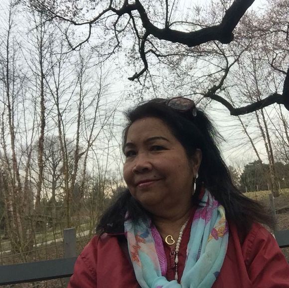 Profile Picture of Fe Rieckers (@ferieckers) on Poshmark