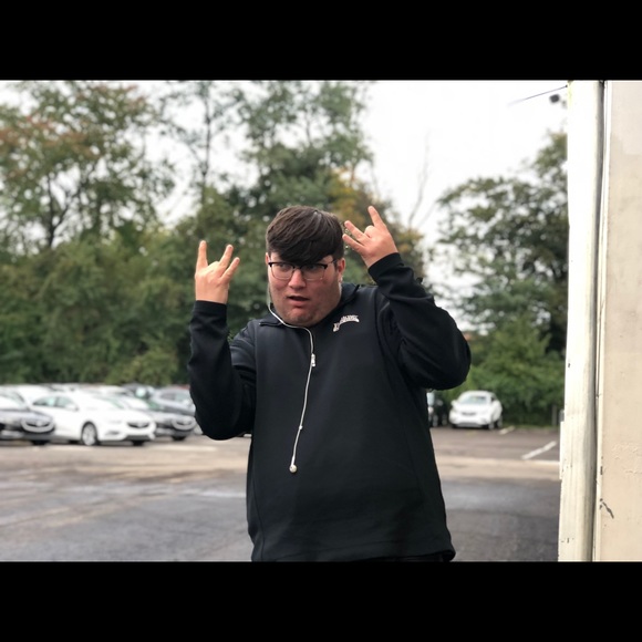 Profile Picture of Edward Mccarthy (@buddholes) on Poshmark