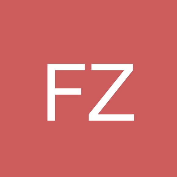 Profile Picture of Fiona Zubac (@fionazubac) on Poshmark