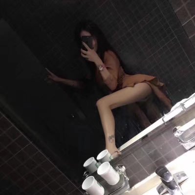 Profile Picture of 芊芊女王 👸🏻__S (@AthenaStephen1) on Twitter