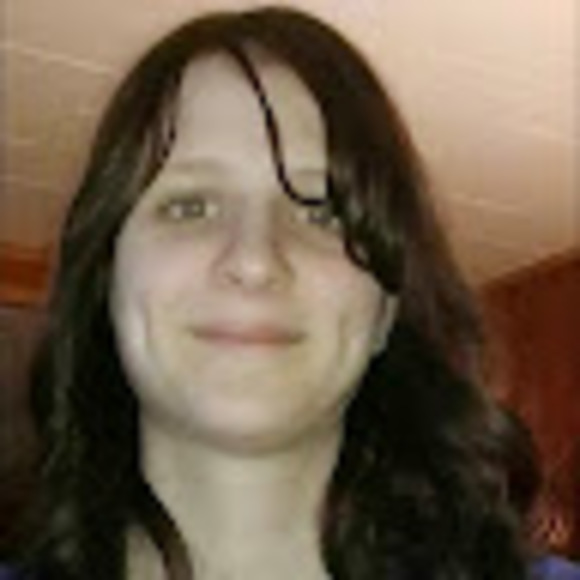 Krissy Lasee - Poshmark Profile Picture of Krissy Lasee (@krissylasee) on Poshmark