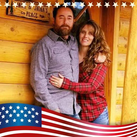 Profile Picture of Kim Bell (@tazolo) on Poshmark