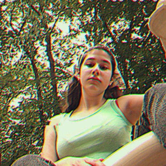 Sofia Mitolo - Poshmark Profile Picture of Sofia Mitolo (@sofia_mitolo) on Poshmark