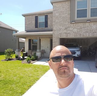 Profile Picture of Alberto G. Alvear (@alberto.g.alvear) on Facebook
