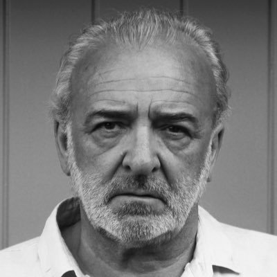 Profile Picture of John Bowe (@lawrenceuwg) on Twitter