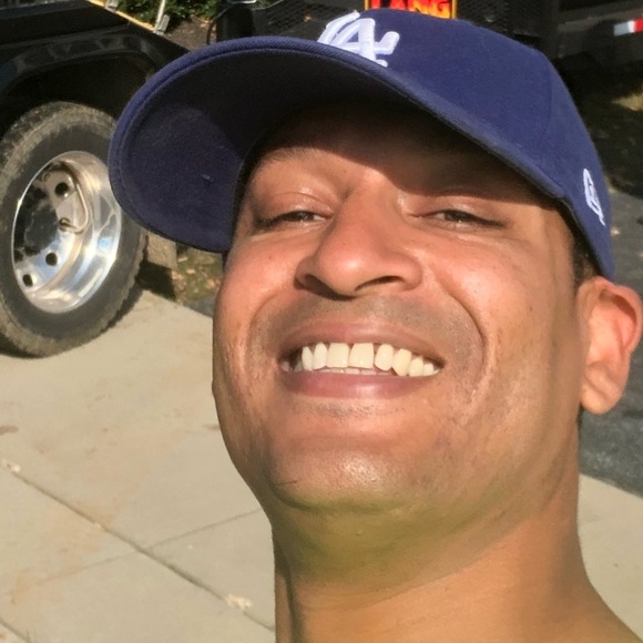 Profile Picture of Xavier Phillips (@calmade) on Poshmark