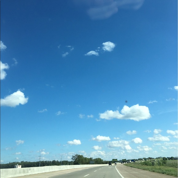 Profile Picture of Kyla Blumenschein (@korrine6) on Poshmark