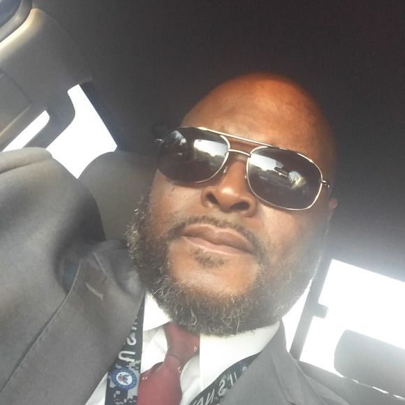 Profile Picture of Odis Henson (@odhnsn) on Poshmark