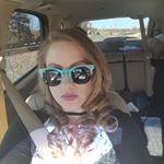 Profile Picture of Aimee Baumgartner (@mommioli) on Instagram