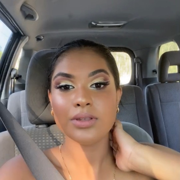 Profile Picture of Reema Haddad (@reemz_xo) on Poshmark