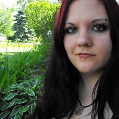 Profile Picture of Hannah Keyser (@VampiricAngel18) on Twitter