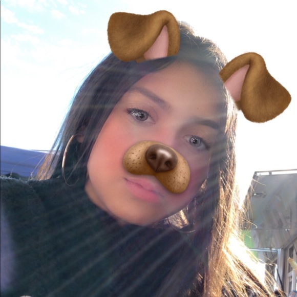 Profile Picture of Jocelyn Mondragon (@jocelyn_8311) on Poshmark