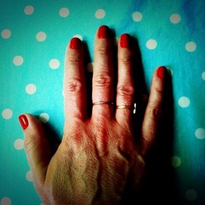 Profile Picture of Carole Smith (@McCheeksMayhem) on Twitter