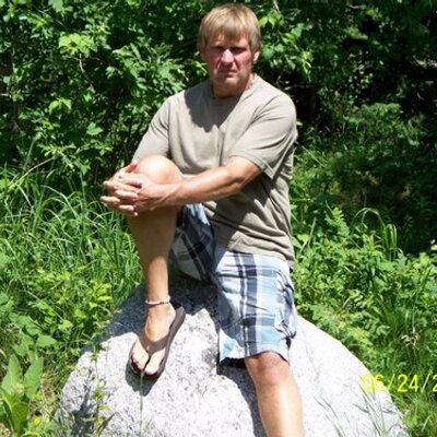 Profile Picture of Dan Brewster (@dbrewater) on Twitter