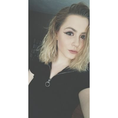 Profile Picture of *Sammy* (@SamGetchell) on Twitter