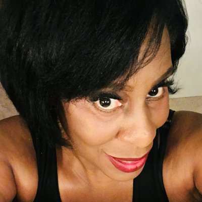 Profile Picture of Angela Shaw (@lavonne071) on Twitter