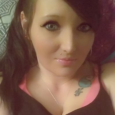 Profile Photo of Vickie Barnett (@VickieB28005194) on Twitter