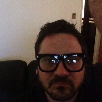 Profile Picture of Chris Budding (@cbuddy72) on Twitter