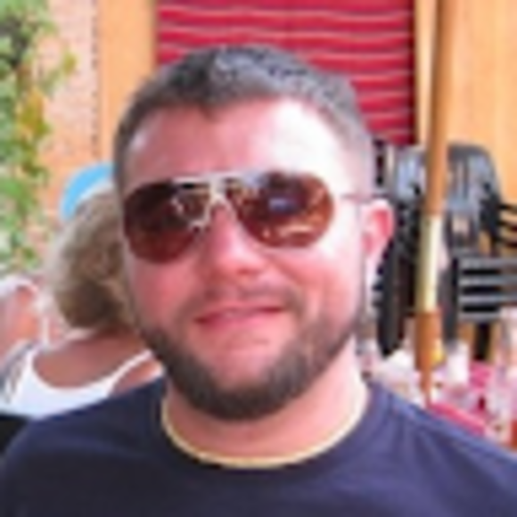 Profile Picture of Brad Cross (@bradcross) on Poshmark