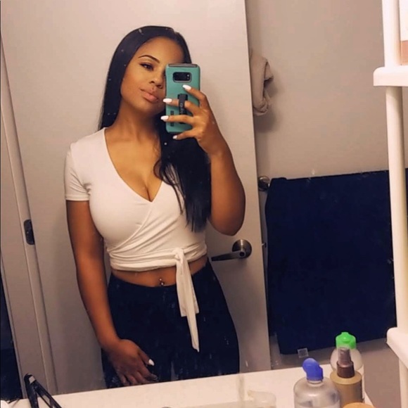 Profile Picture of Novara Chadwick (@nchads) on Poshmark