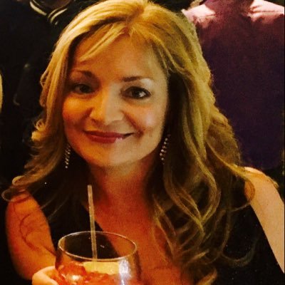Profile Picture of Debbie Johnston (@lilmissdebs) on Twitter