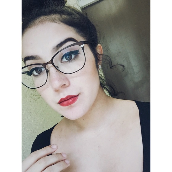 Profile Picture of Shelby Sato (@shelbysato) on Poshmark
