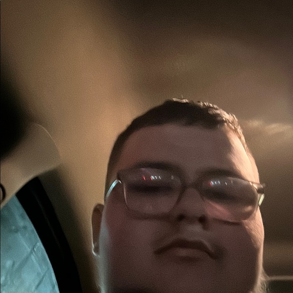 Profile Picture of Scott Vance (@scottvance613) on Poshmark