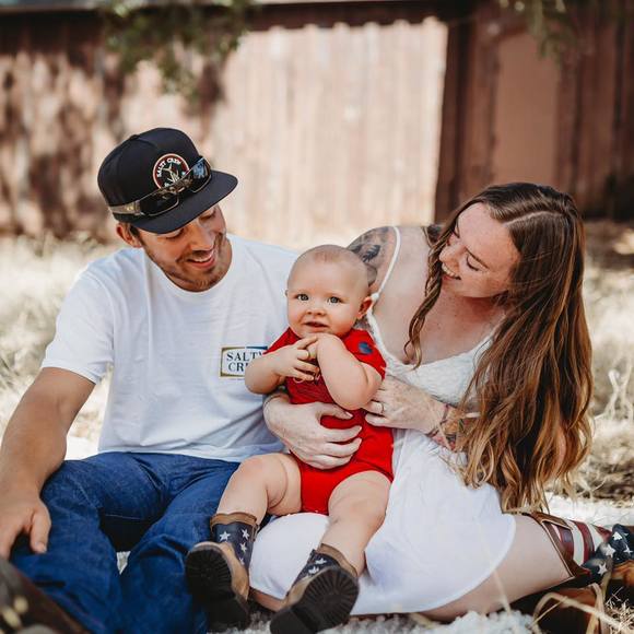 Profile Picture of Cassandra Dowling (@cdowling_) on Poshmark