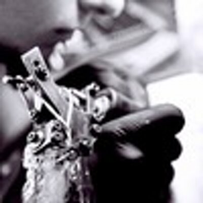 Profile Picture of Conrad Parrish (@conrad_olivia) on Twitter