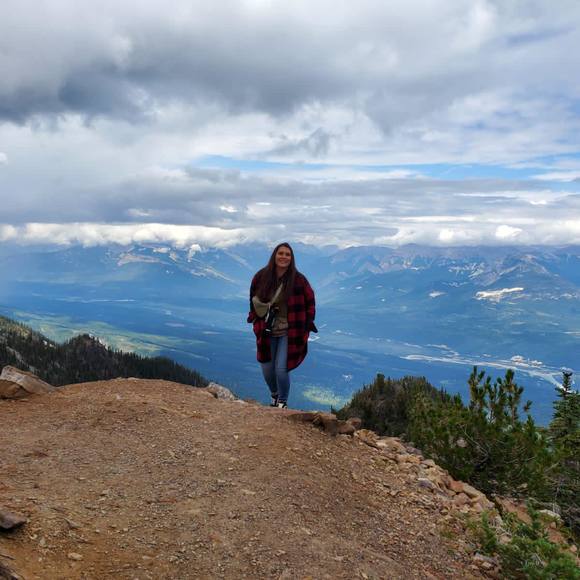 Profile Picture of Simona Fetkovičová (@simonafetkov315) on Poshmark