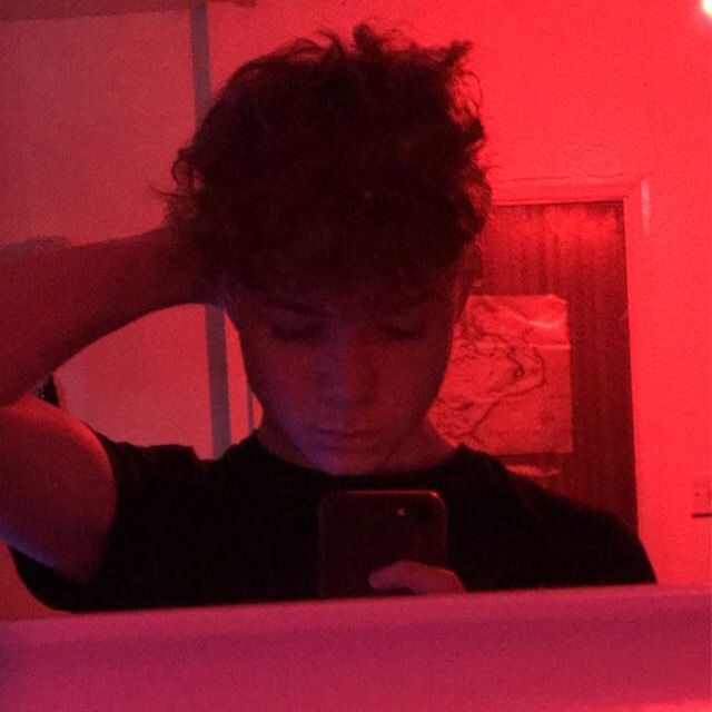 Profile Picture of Simon Hall (@simon.hall___) on Tiktok