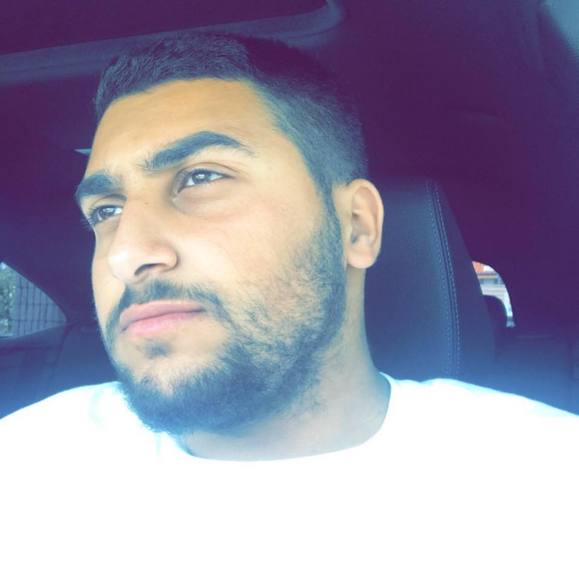 Profile Picture of Hassan Al-baaj (@hassanalbaaj) on Poshmark