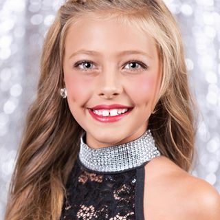 Profile Picture of Asheley N Jason Snell (@jasonn.asheley) on Facebook