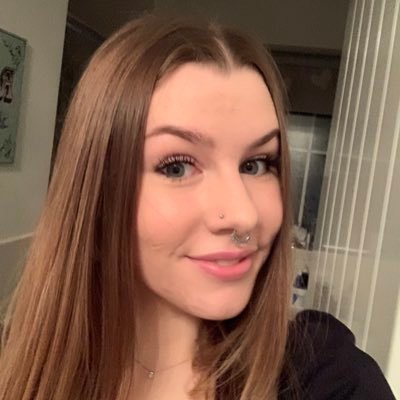 Profile Picture of Amelia Payne (@ameliap2003) on Twitter