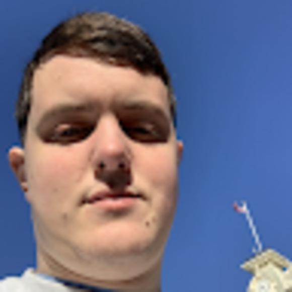 Profile Picture of Joe Yardley (@joeyardley) on Poshmark