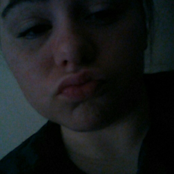 Profile Picture of Marissa Wolfenbarger (@marissa1309) on Poshmark