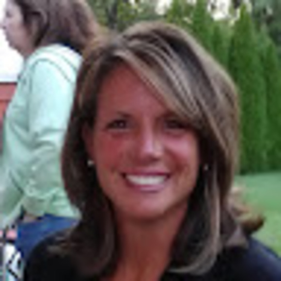 Profile Picture of Carla Brinker (@carlab329) on Poshmark