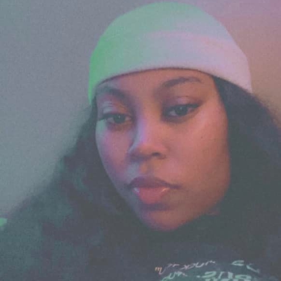 Profile Picture of Miaa Abrielle (@tmiaa2x) on Poshmark